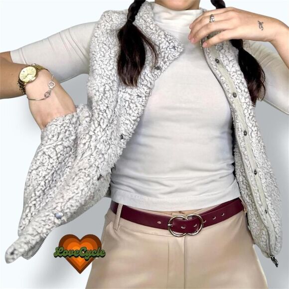 Women’s Gray Sherpa Vest – Miami (Francesca’s) – Size Small - Picture 3 of 8